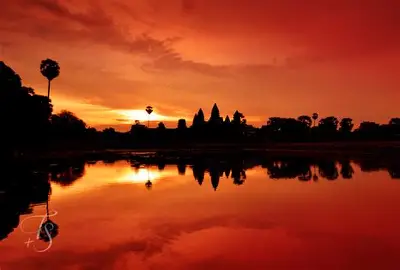 angkor wat sunrise , siem reap tour